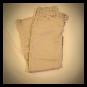 Cream stretchy jeans